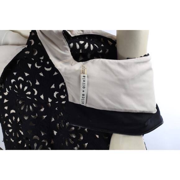 Alice + Olivia Viviana Black Floral Laser Cut 2pc Set Top 4 Skirt 2 Suit - Picture 12 of 12